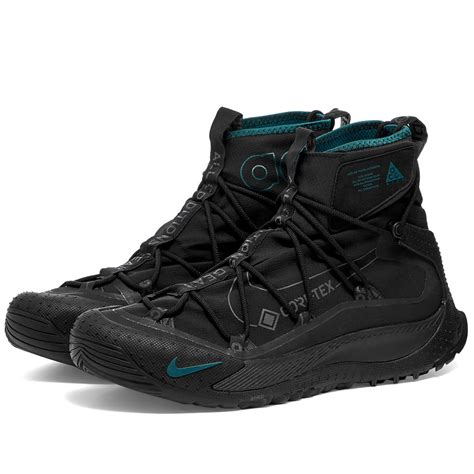 nike acg terra.